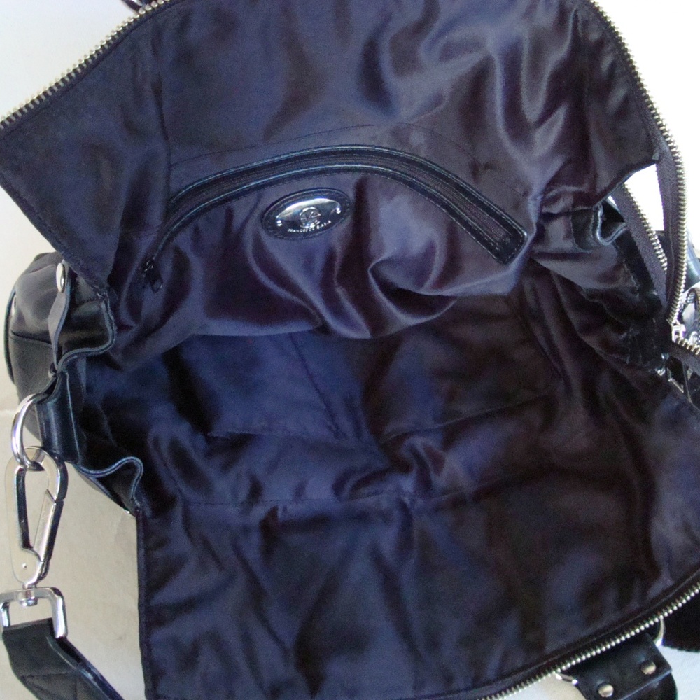Francesco Biasia Black Leather Cross Body Bag - Picture 8 of 8